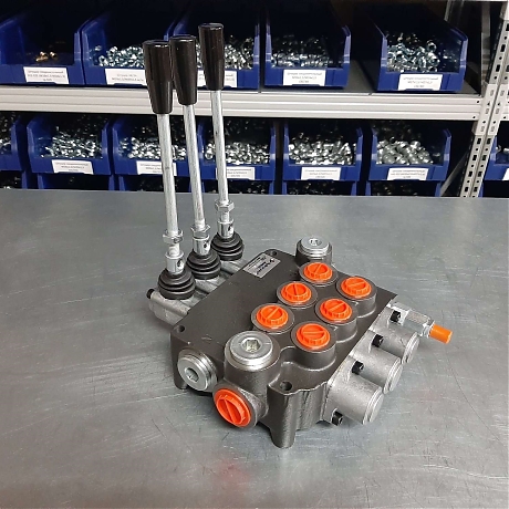 Гидрораспределитель 3Р80-1L13L13А8 GKZ1