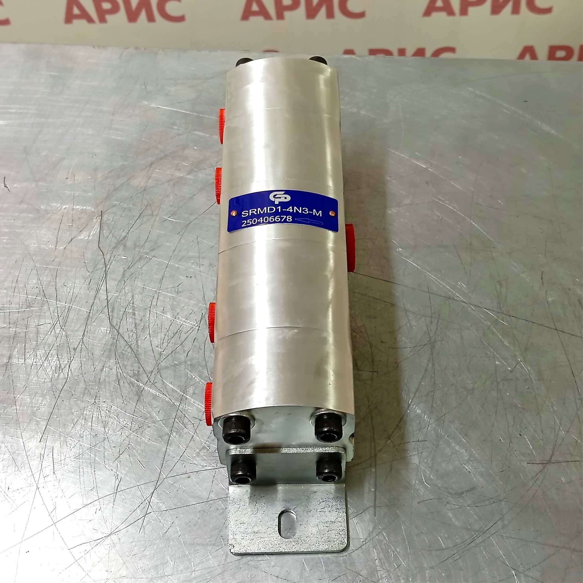 Делитель потока шестеренный SRMD1-4N3-M