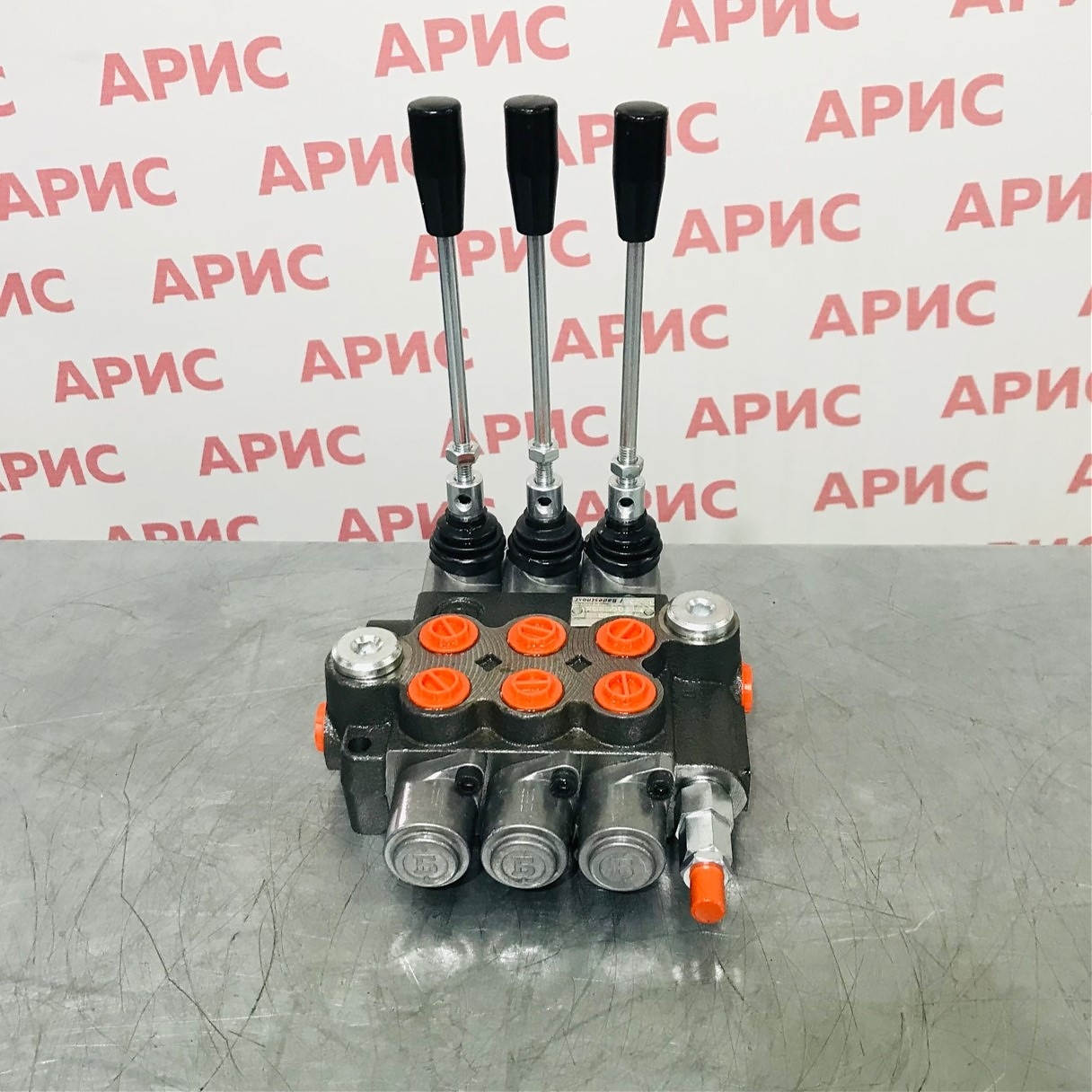 Гидрораспределитель 03Z50-1А1А1A8 GKZ1
